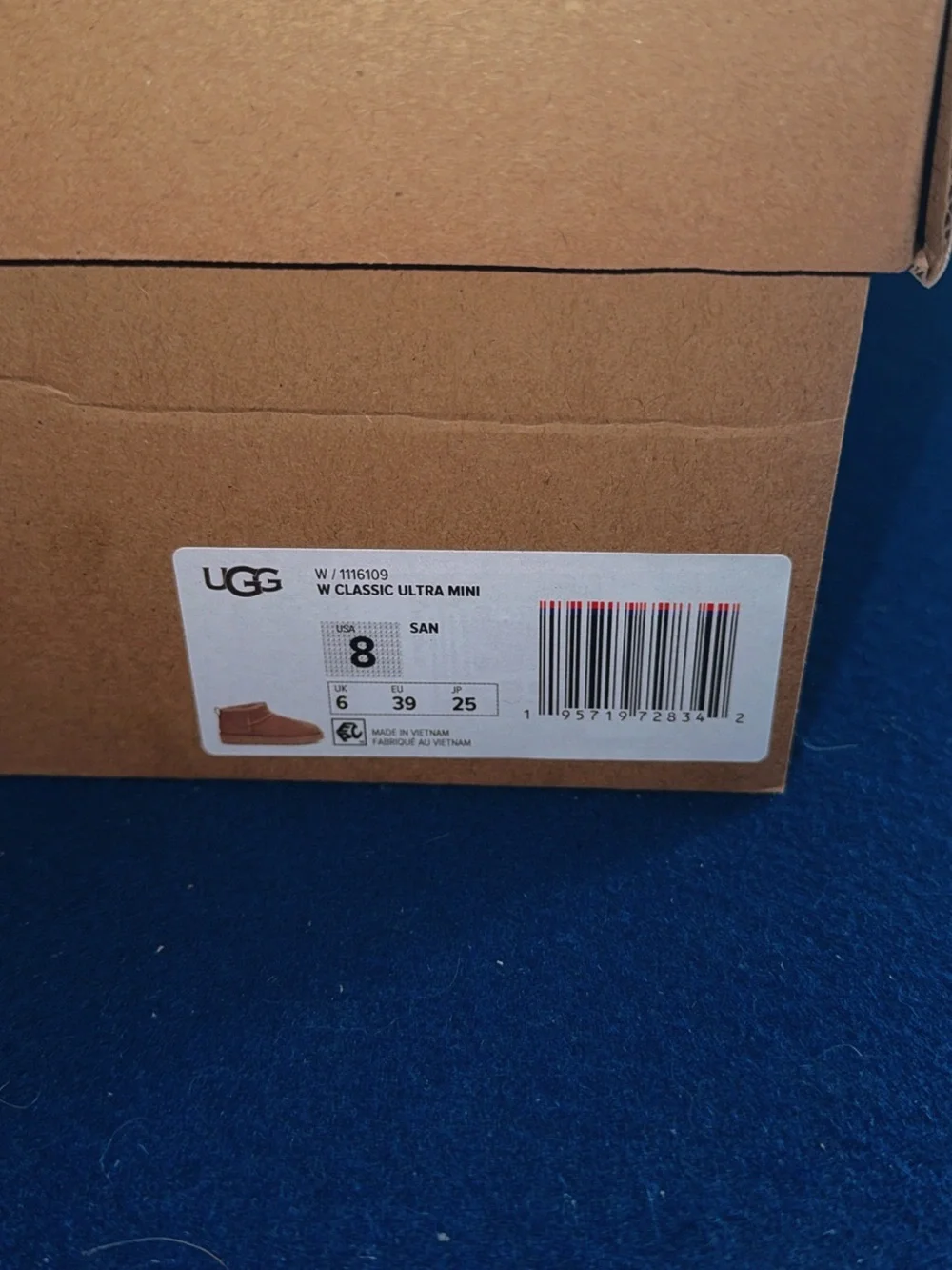 UGG easy as suede